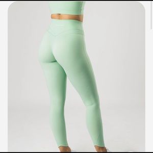 Alphalete harmony leggings